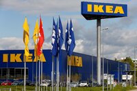 Rakousko zavírá obchod IKEA a další. V barech bude zavřeno už od 15 hodin