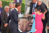 Juncker v sídle NATO vrávoral: Šéfa Evropské komise prý trápí sedací nerv