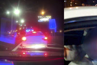 Taxikář (59), který nesměl řídit: Policisté ho zastavili dvakrát za jednu noc. Prý mu zničili život