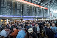 Hodiny zdržení. Evakuaci na letišti ve Frankfurtu má na kontě francouzská rodina
