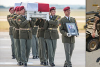 Poslední rozloučení s padlým hrdinou z Afghánistánu: Martina pohřbí v Chomutově
