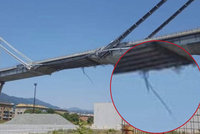 Šokující foto: Z janovského mostu týdny před zřícením trčely kabely