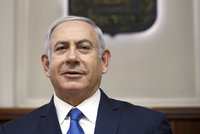 Premiér Netanjahu se v Izraeli dohodl s rivalem. Parlament schválil vládu národní jednoty