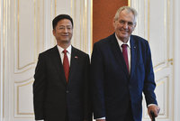Zeman měl na Hradě čínskou návštěvu. Nové ambasadory má i Norsko a Finsko