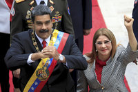 První dáma čelí sankcím. „Nesahejte na ni,“ dopálil se prezident Venezuely