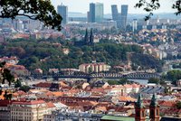 Praha na počátku října: Babí léto vydrží, teploty se dostanou přes dvacítku