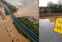 Záplavy zabíjely v dovolenkových rájích. Pod vodou je Sardinie i Azurové pobřeží
