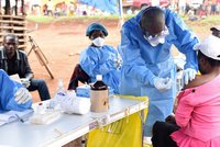Epidemie eboly nepolevuje: Během pouhých pěti dní zabila v Kongu 19 lidí