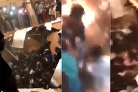 Šokující video: Lidé na večírku tancovali, propadla se pod nimi podlaha