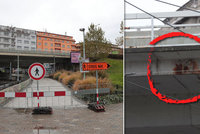 Most u metra Vltavská musí k zemi! Trojské lávce podobný není, uvedl statik. Stavaři ho zatím podepřou