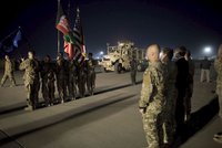 Vojáci v Afghánistánu se rozloučili s mrtvým Tomášem (†42). Tělo teď míří do Česka