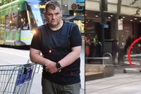 Z bezdomovce hrdinou: „Muž s vozíkem“ zastavil útočníka, z ulice mu pomůže sbírka