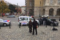 Taxikářské fiasko v centru Prahy: Na protest místo stovek naštvaných řidičů dorazilo sotva 20 lidí