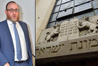 Rabín pořádal v synagoze disco večírky. Ničil při nich pozůstalost po obětech holokaustu