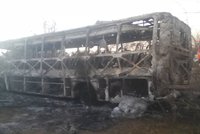 Autobus ze školního výletu se zřítil do rokle! Na místě zemřelo 21 lidí. Dalších 15 je zraněno