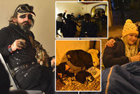 Noc venku je po dvou letech zpátky! Bezdomovci na akci vyvraceli mýty, které se o nich tradují