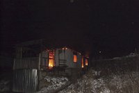 Všichni uhořeli! Matka a čtyři děti zemřely při požáru rodinného domu