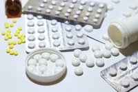 Užívání antidepresiv v Česku roste. Jsou účinná, ale nevyřeší vše, varuje odborník