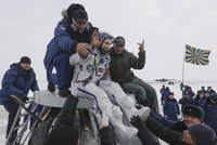 Mise splněna: Kosmonauti z ISS se vrátili na Zemi
