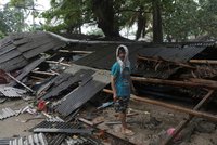 Po tsunami v Indonésii je přes 60 mrtvých. Úřady jim rozmlouvaly útěk od moře