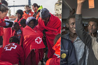 Odmítnutou loď s 311 migranty přijali Španělé. Běženci nadšením zpívali u břehu