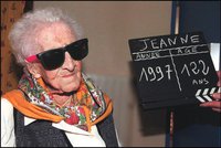 Prolhaná nejstarší žena světa? Místo 122 let se zřejmě nedožila ani stovky
