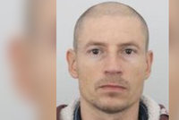 Jaroslav (45) záhadně zmizel cestou do práce: Táta našel jen jeho auto