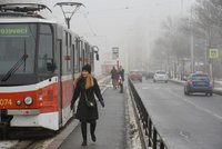 Deset milionů denně za MHD zdarma kvůli smogu. Vyplatí se to Praze?
