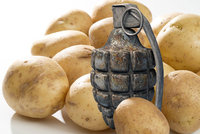 V Hongkongu našli „výbušné“ brambory. Z Francie s nimi dorazil i stoletý granát