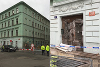 Podezření Prahy 1: Záměrné ničení domu? V ruině budovy, ze které spadla římsa, pracovali s falešným povolením