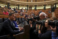 Poslanci smetli vládní rozpočet. Španělsko má nakročeno k předčasným volbám