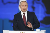 „Více dětí, méně daní.“ Putin slíbil Rusům lepší zítřky za obří částky