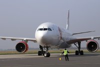 Smartwings a ČSA ruší všechny lety do Česka a z něj. Lidé dostanou peníze nebo nový termín