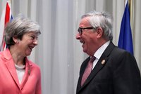 Mayová zase otáčí? Tisk: Premiérka míří k odkladu brexitu, nechce úprk bez dohody