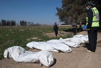 Děsivý nález v Sýrii: Hromadný hrob ukrýval těla desítek žen s uříznutými hlavami