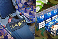 Trefa do černého! Pražští celníci si posvítili na autobus z Ukrajiny, který pašoval tisíce cigaret