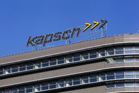 Policie udeřila na Kapsch: Prohledává firmu i byt generálního ředitele