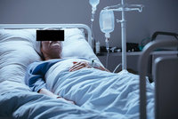 V Česku chybí péče o umírající, varují lékaři. Dvě třetiny zemřou v nemocnicích
