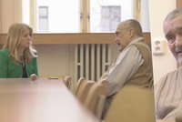 Schwarzenberg z nemocnice: Po blonďaté ženské návštěvě má zaječí úmysly