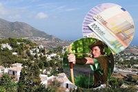 Záhadný „Robin Hood“ rozdává obálky s penězi. Španělům je v noci hází do schránek