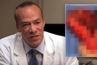 Chirurg ukazoval na instagramu rozřezané genitálie pacientů, dostal vyhazov