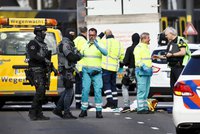 „Drogově závislý psychopat“ v Utrechtu zabil tři lidi. Vzkaz z auta napovídá terorismu