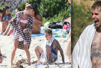 Justin Bieber & Hailey Baldwinová: Krizi řeší na pláži!