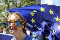 Brusel „zbrojí“ na 12. duben a varuje: Brexit bez dohody je stále pravděpodobnější