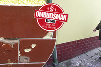 Tři roky drsných sousedských sporů o vlhkou zeď! Ombudsman Blesku: Mám špatnou zprávu!