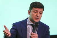 Prezidentem Ukrajiny bude možná komik Zelenskyj. Hlavu státu si už zahrál