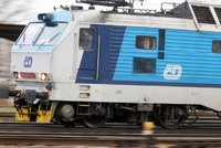Vlak srazil muže na Šumpersku. Zemřel na místě