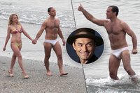 Herec Jude Law se předvedl v titěrných plavečkách! Dámy, kochejte se