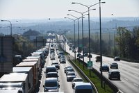 Dopravní peklo v Praze: Nehody na magistrále i v ulici K Barrandovu, tvoří se kolony