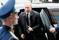 Putin přiletěl za Kimem. Summit ve Vladivostoku má napravit fiasko s Trumpem